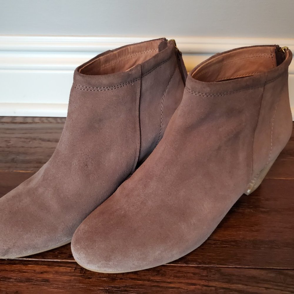 Seychelles • Suede Bootie - Picture 4 of 6